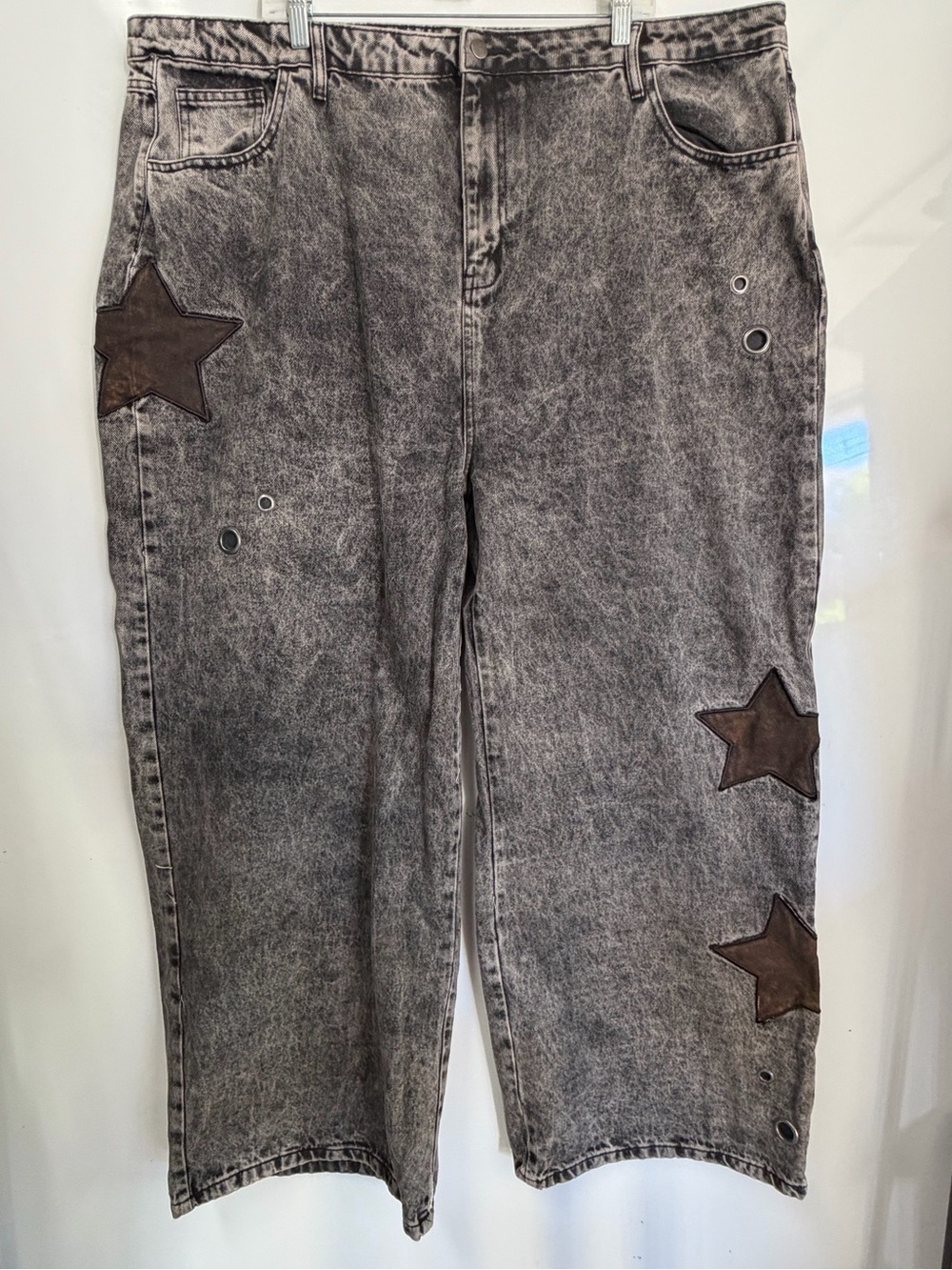 Y2K Wide Leg Gray Stonewash Jeans with Star Appliqués